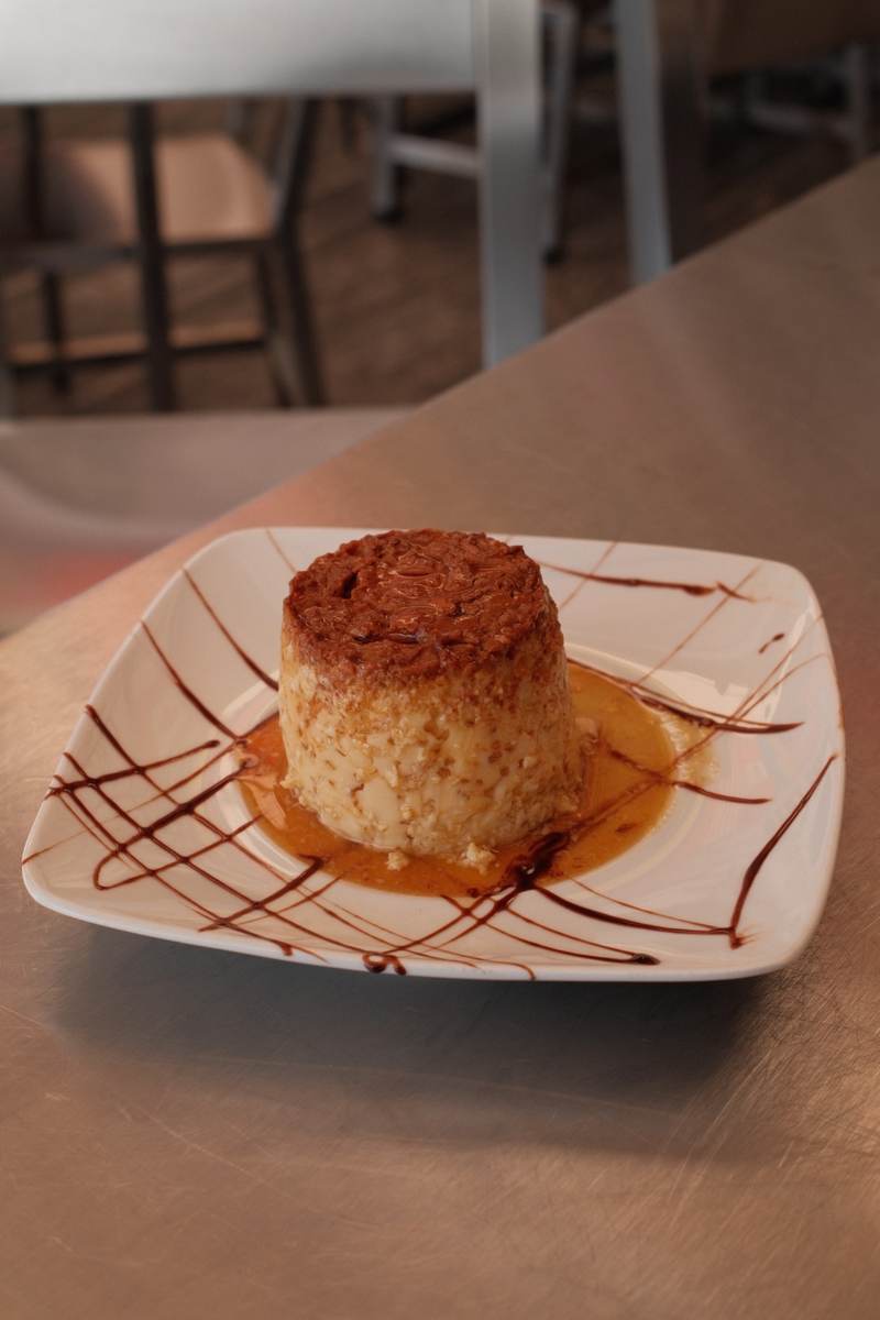 Flan - Mariscos TUZO