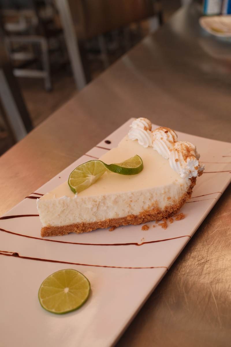 Pie de Limón - Mariscos TUZO